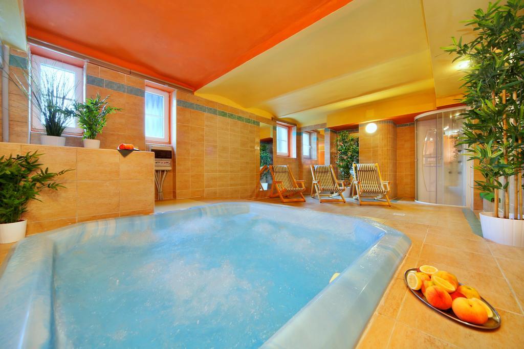 Palace Club Špindlerŭv Mlýn Εξωτερικό φωτογραφία